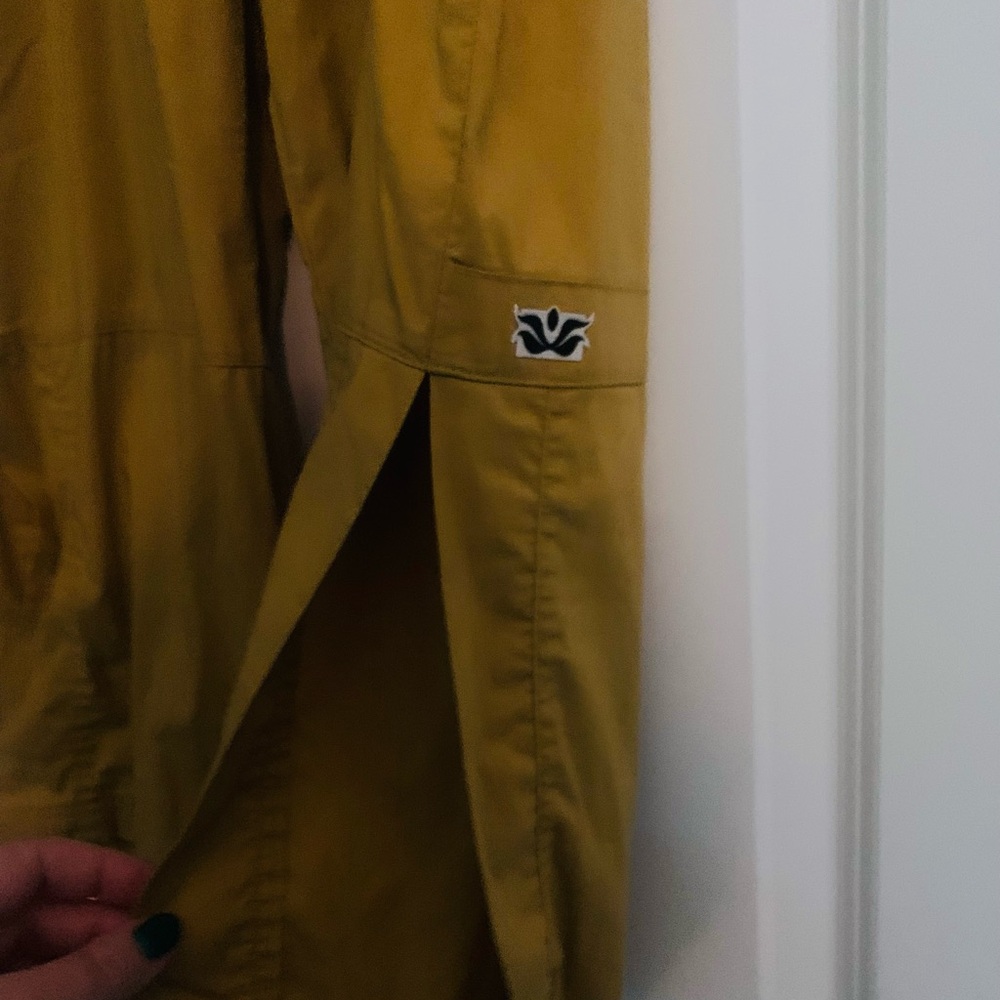 Rare discontinued be present Mustard Wide-Leg Pants - Picture 2 of 8